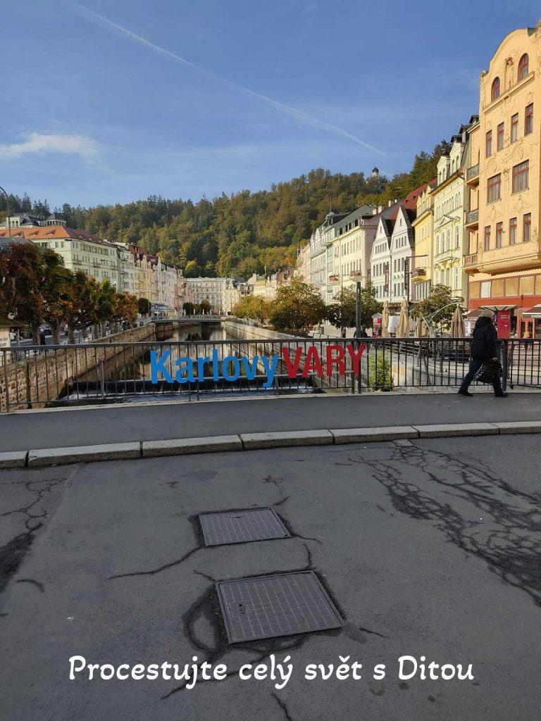 procestujte cely svet s ditou fireflies 107